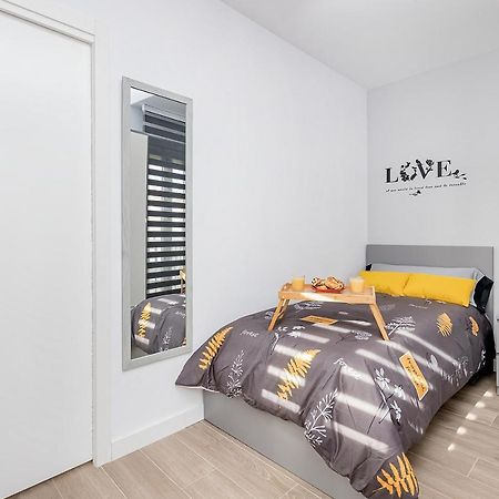 Bhost - Regina Apartment กอร์โดบา ภายนอก รูปภาพ